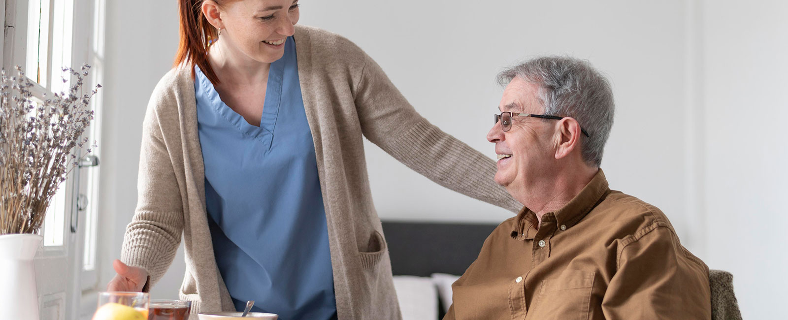 Servicio de cuidado de personas mayores, enfermas y discapacitadas